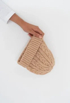 Hats><noscript><img width=