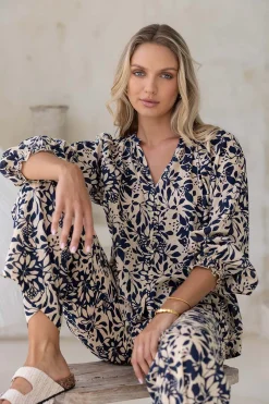 Resort | Blouses>Humidity Lifestyle EDEN BLOUSE