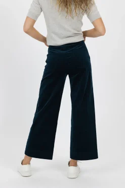 Pants><noscript><img width=