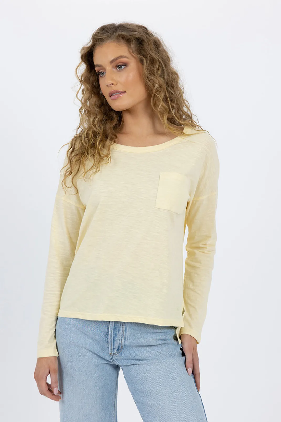 Basics | T-shirts>Humidity Lifestyle JANIE TEE AW24