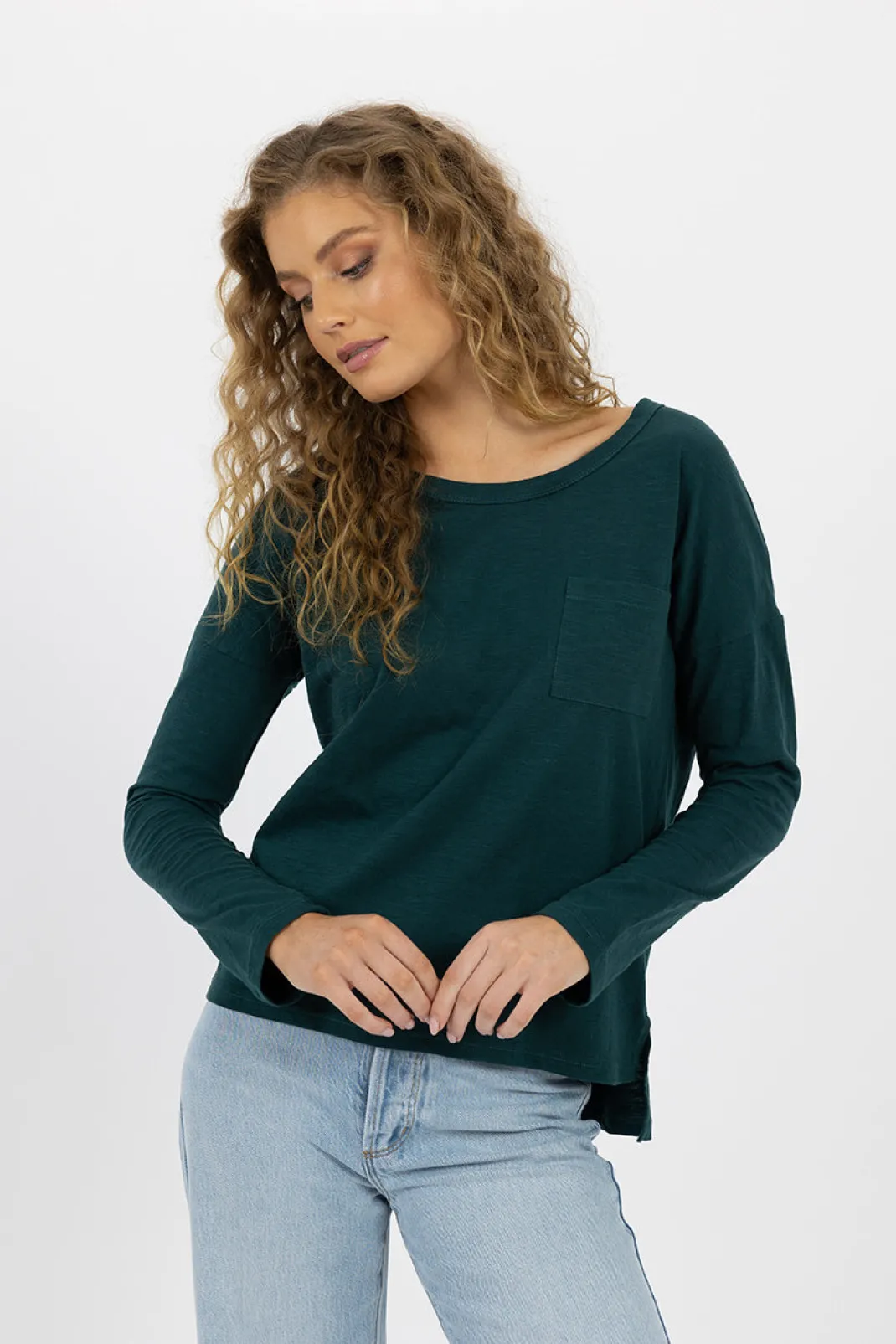 Basics | T-shirts>Humidity Lifestyle JANIE TEE AW24