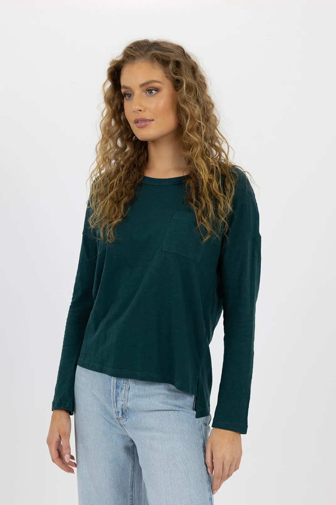 Basics | T-shirts>Humidity Lifestyle JANIE TEE AW24