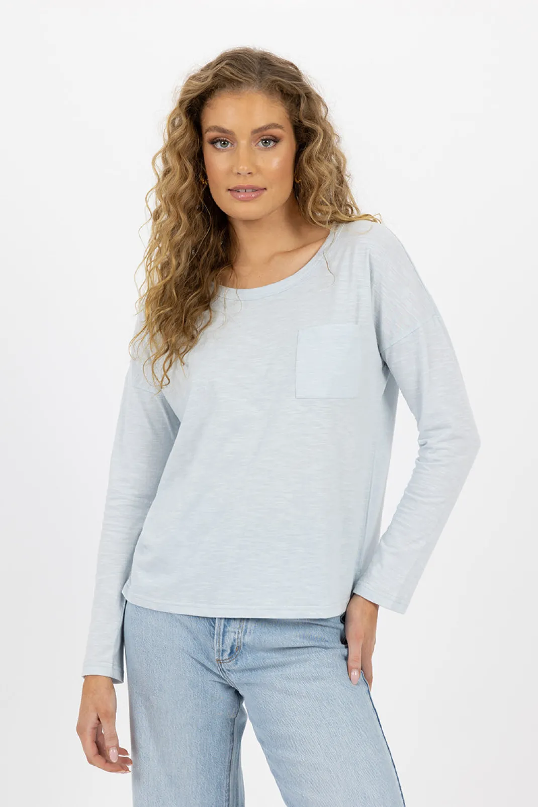 Basics | T-shirts>Humidity Lifestyle JANIE TEE AW24