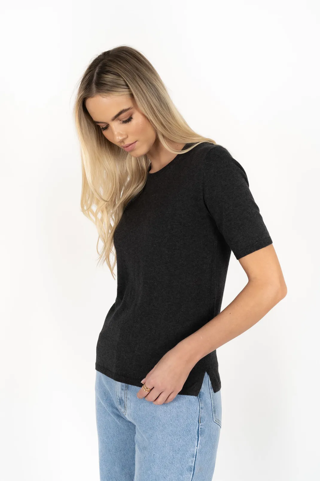 Lightweight Knits | Lightweight Knits>Humidity Lifestyle KIKI TEE AW25