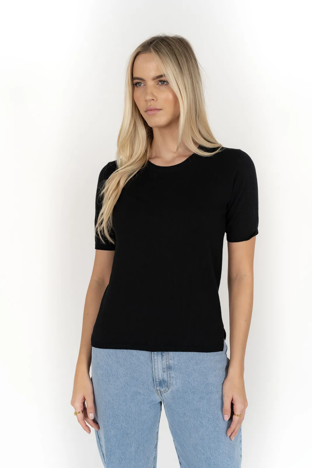 Lightweight Knits | Lightweight Knits>Humidity Lifestyle KIKI TEE AW25