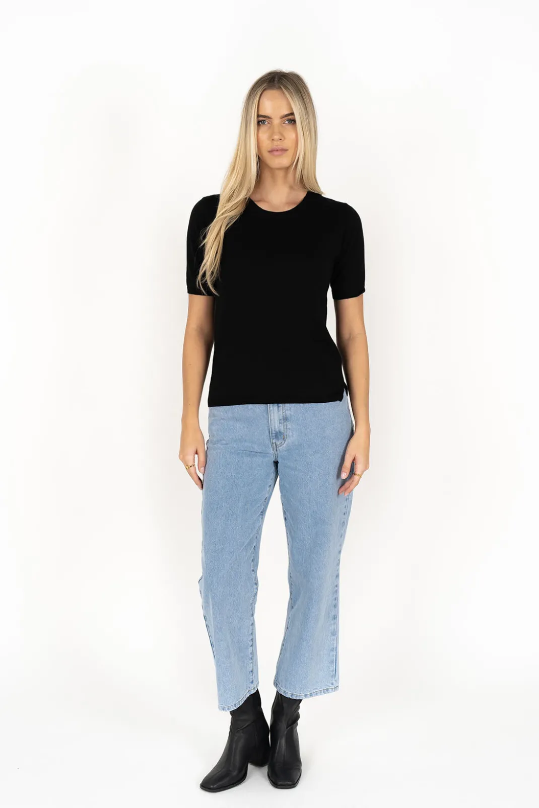 Lightweight Knits | Lightweight Knits>Humidity Lifestyle KIKI TEE AW25