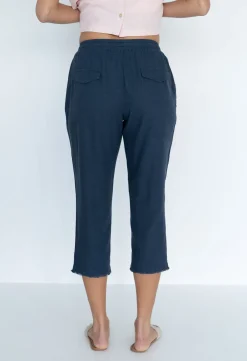 Pants><noscript><img width=