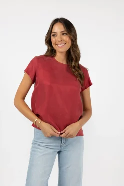 T-shirts | Blouses><noscript><img width=