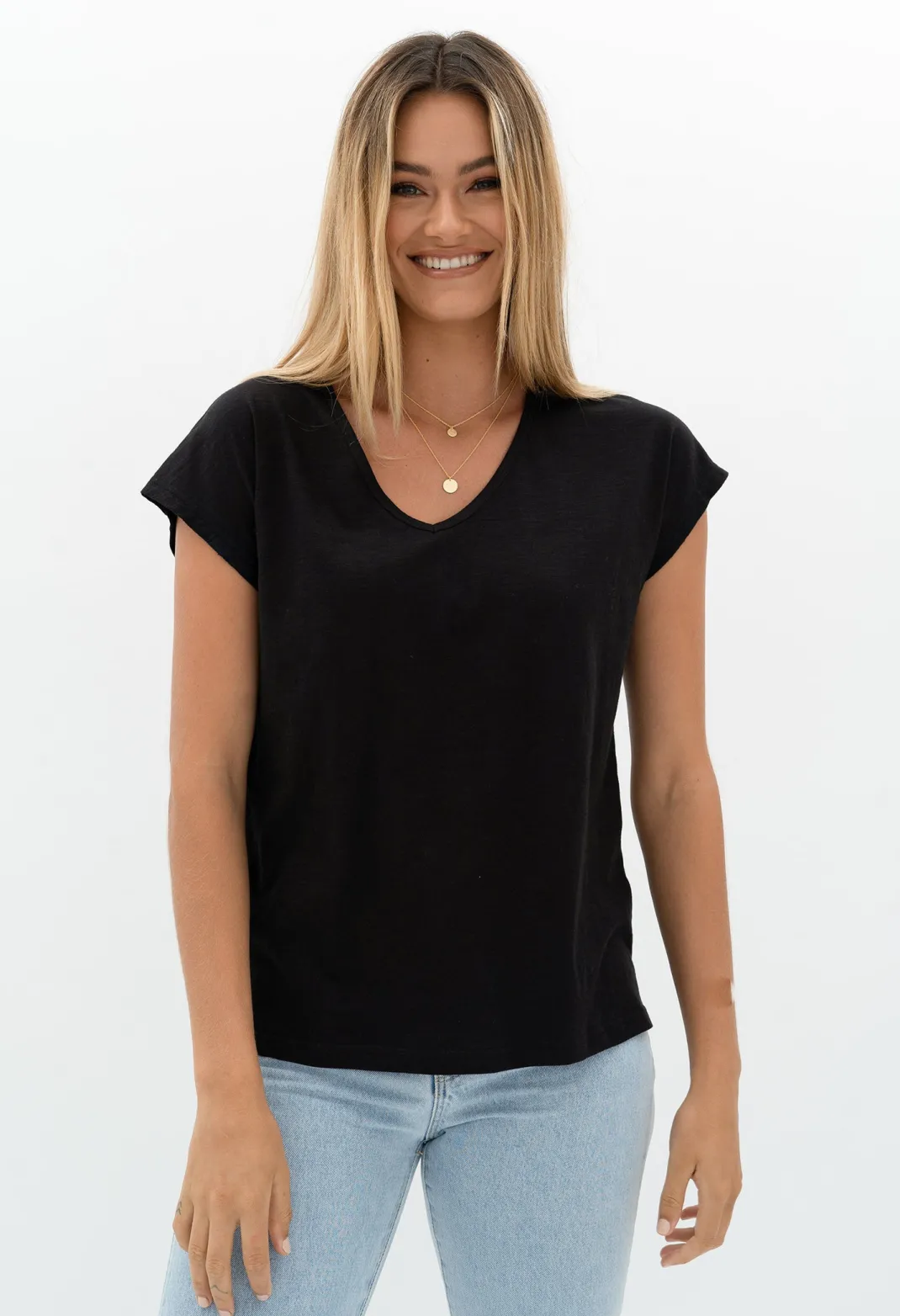 Loungewear | Basics>Humidity Lifestyle MUST HAVE V NECK TEE SS23