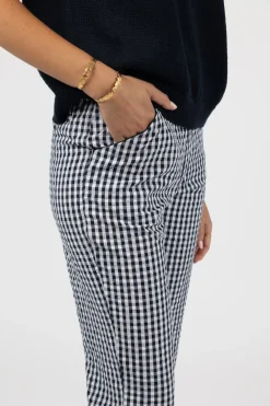 Pants><noscript><img width=