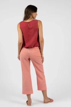 Pants><noscript><img width=