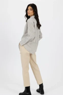 Pants><noscript><img width=