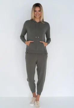 Loungewear | Midweight Knits><noscript><img width=