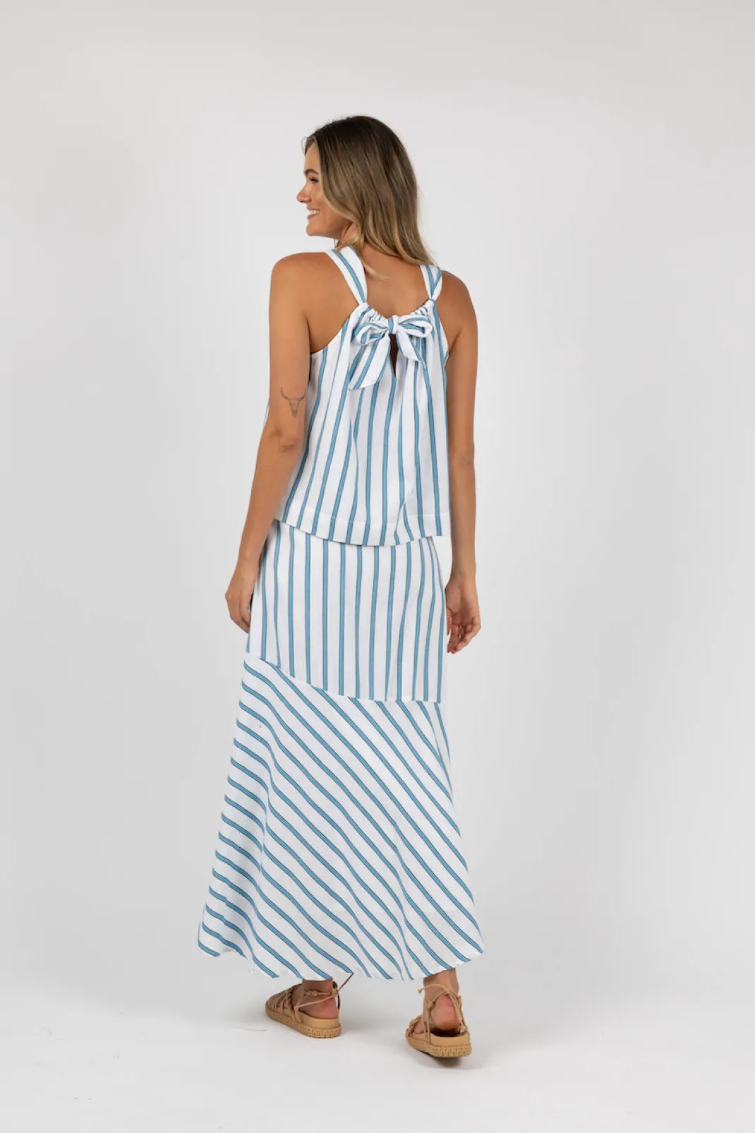 Resort | Skirts>Humidity Lifestyle SANTOS SKIRT