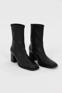 Shoes><noscript><img width=