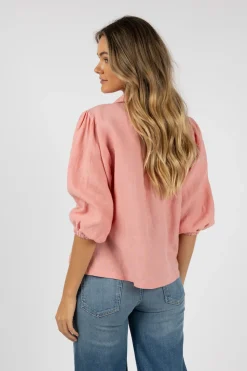 Shirts | Blouses><noscript><img width=